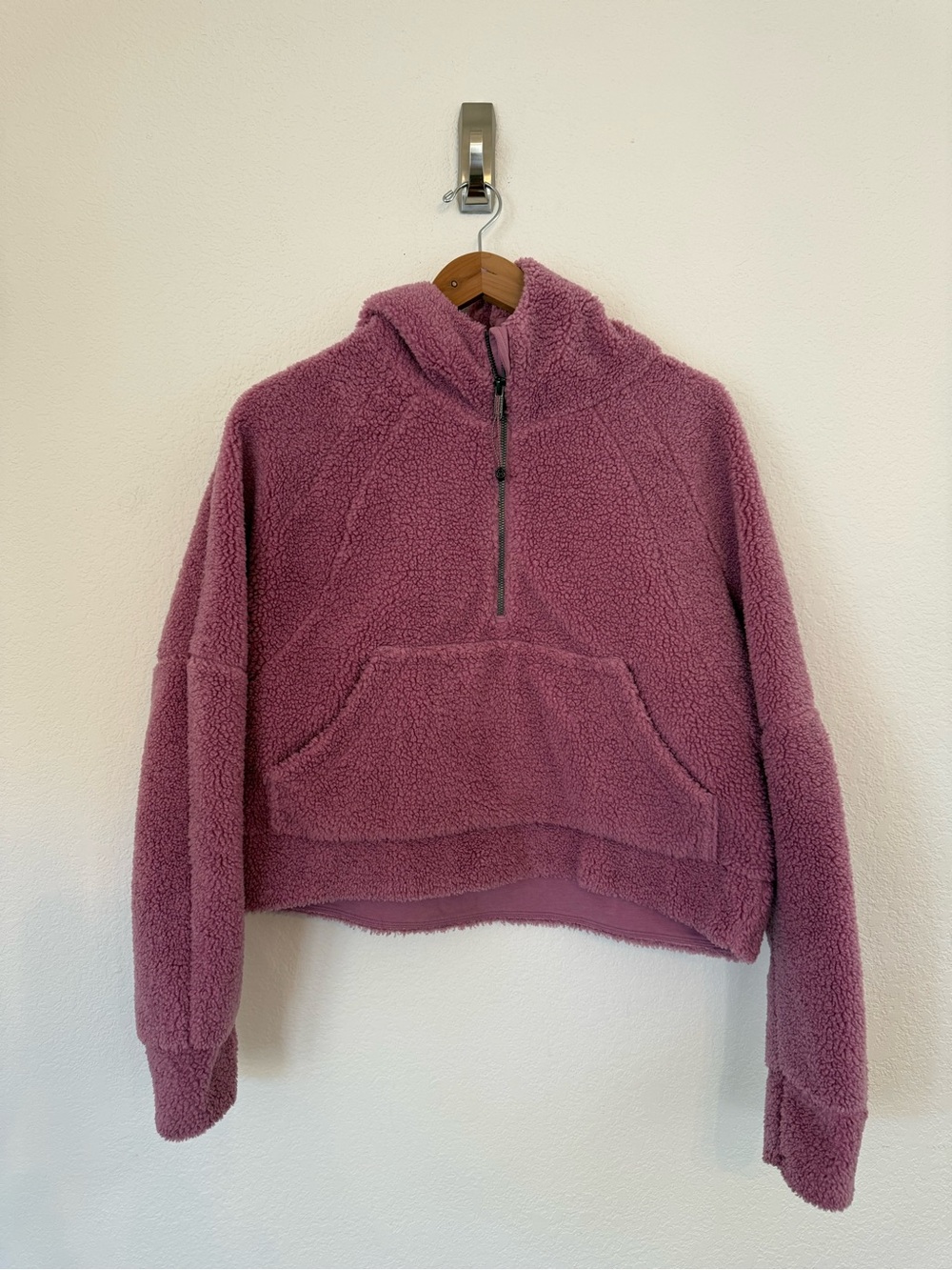 Lululemon Scuba Oversized Cropped Fleece Funnel quarter zip hoodie in size M/L